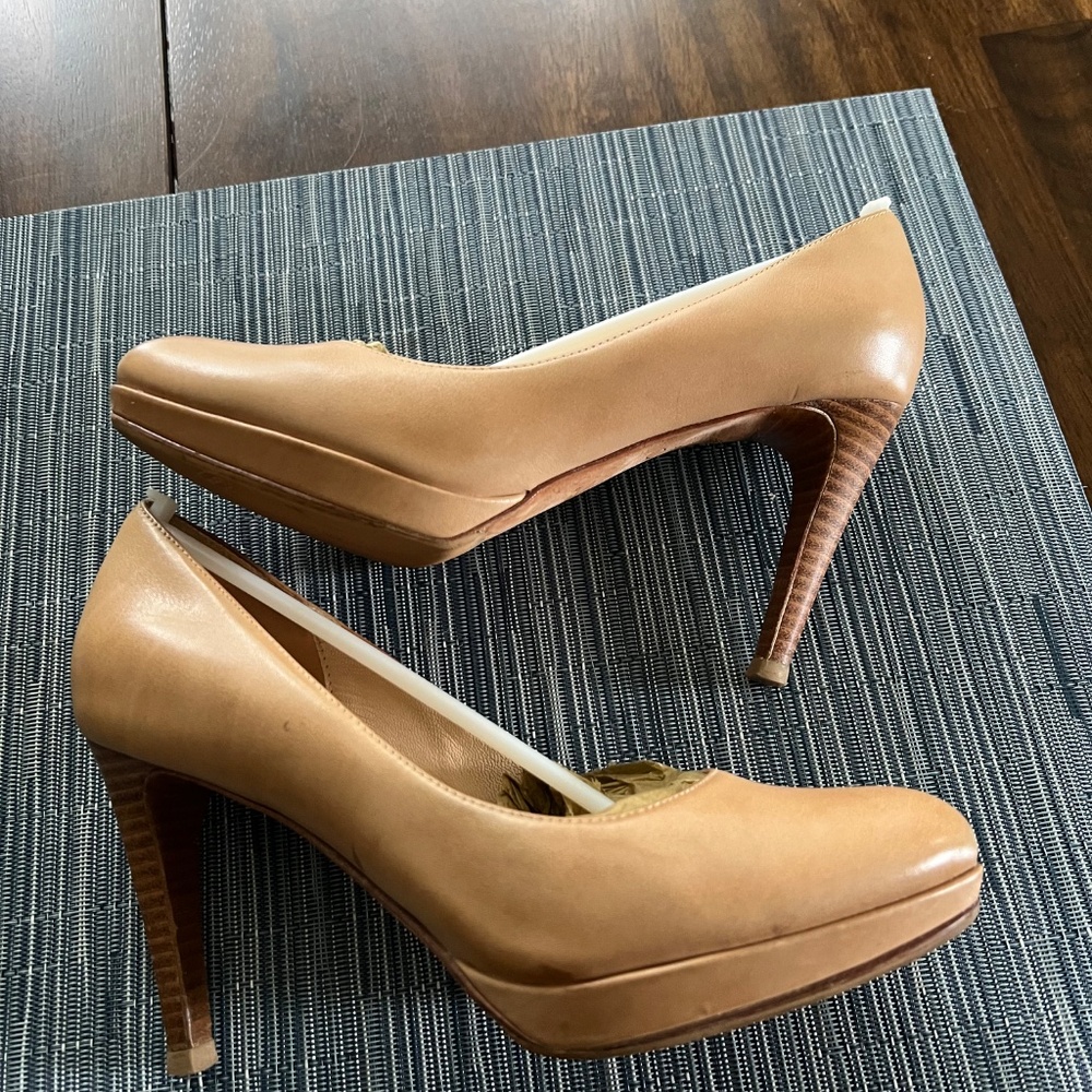 Cole Haan Chelsea Pumps Sandstone Size 6 - Picture 11 of 15